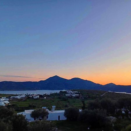Georgia Rooms Milos Plaka  エクステリア 写真
