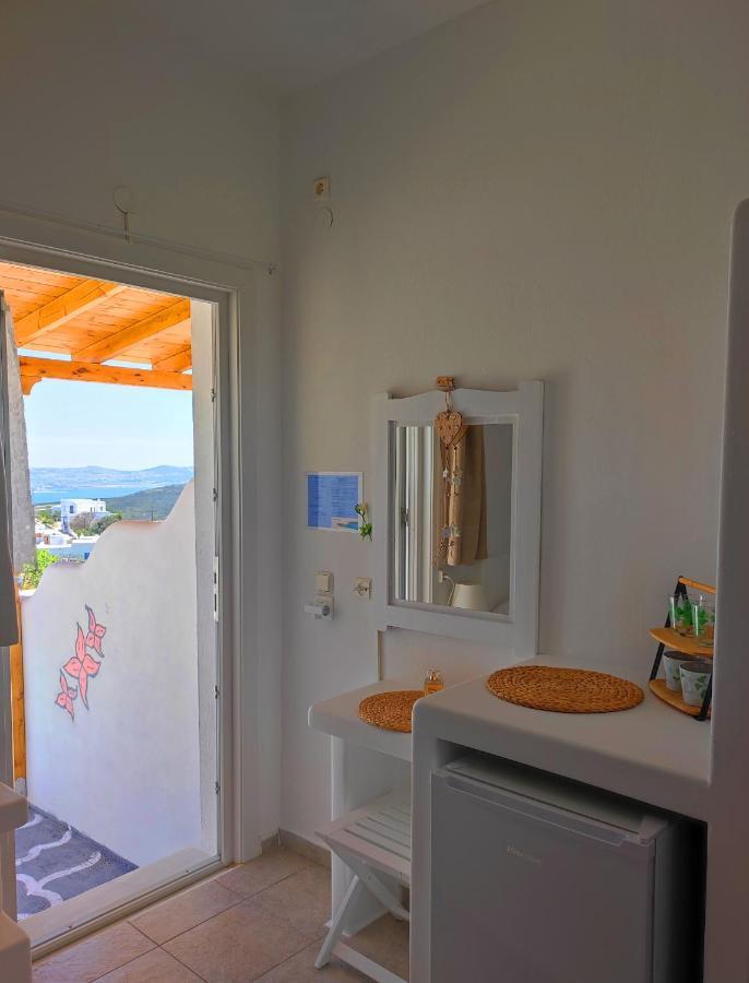 Georgia Rooms Milos Plaka  エクステリア 写真