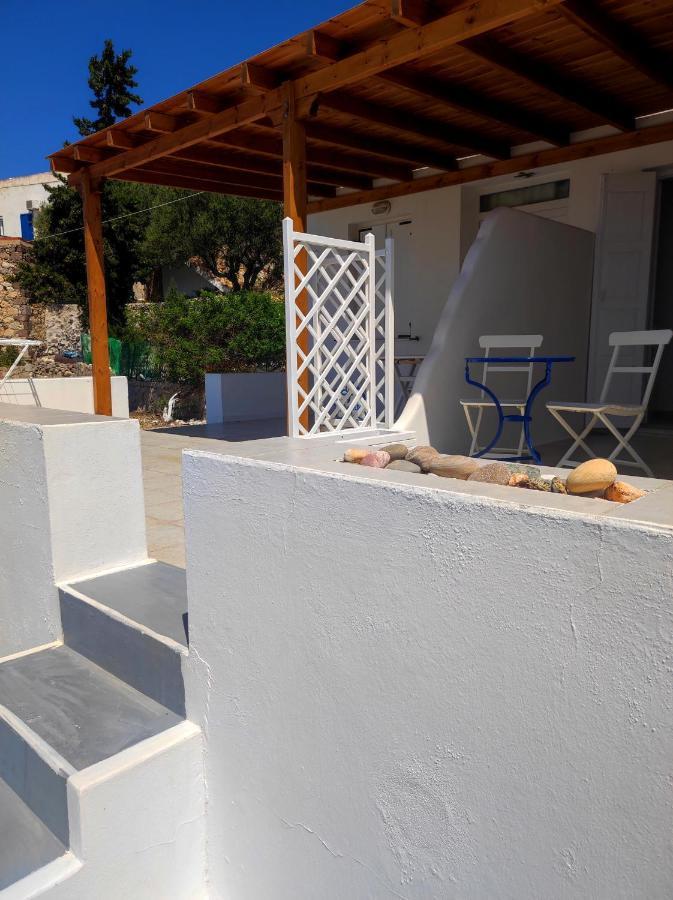 Georgia Rooms Milos Plaka  エクステリア 写真