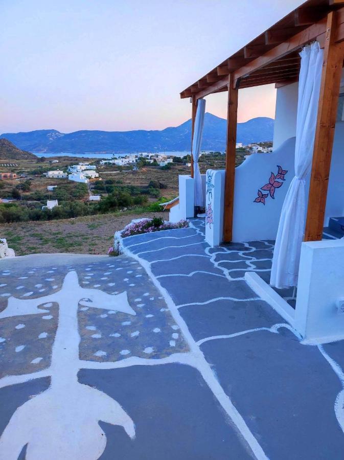 Georgia Rooms Milos Plaka  エクステリア 写真