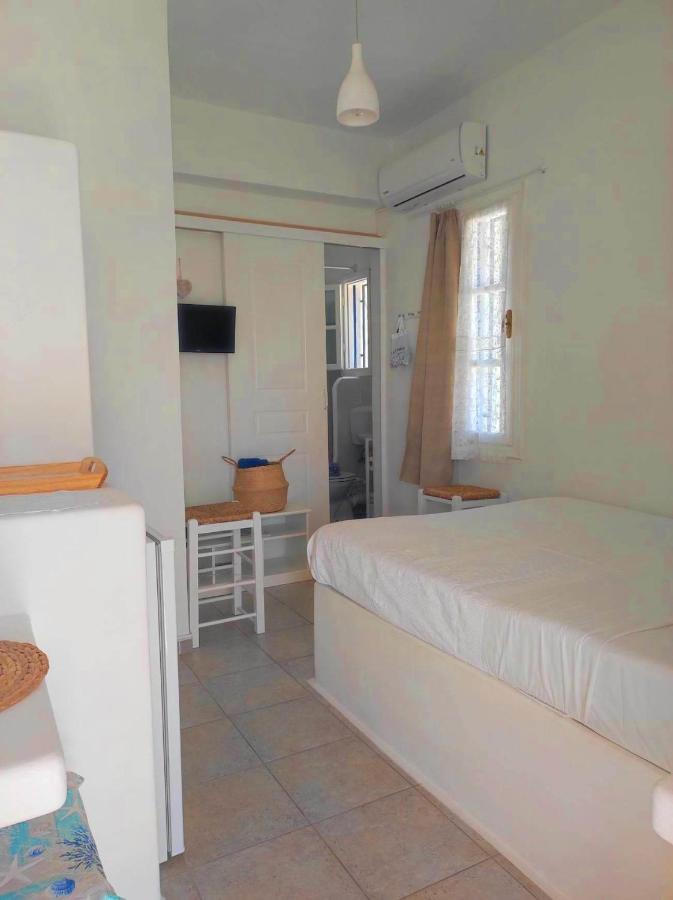 Georgia Rooms Milos Plaka  エクステリア 写真