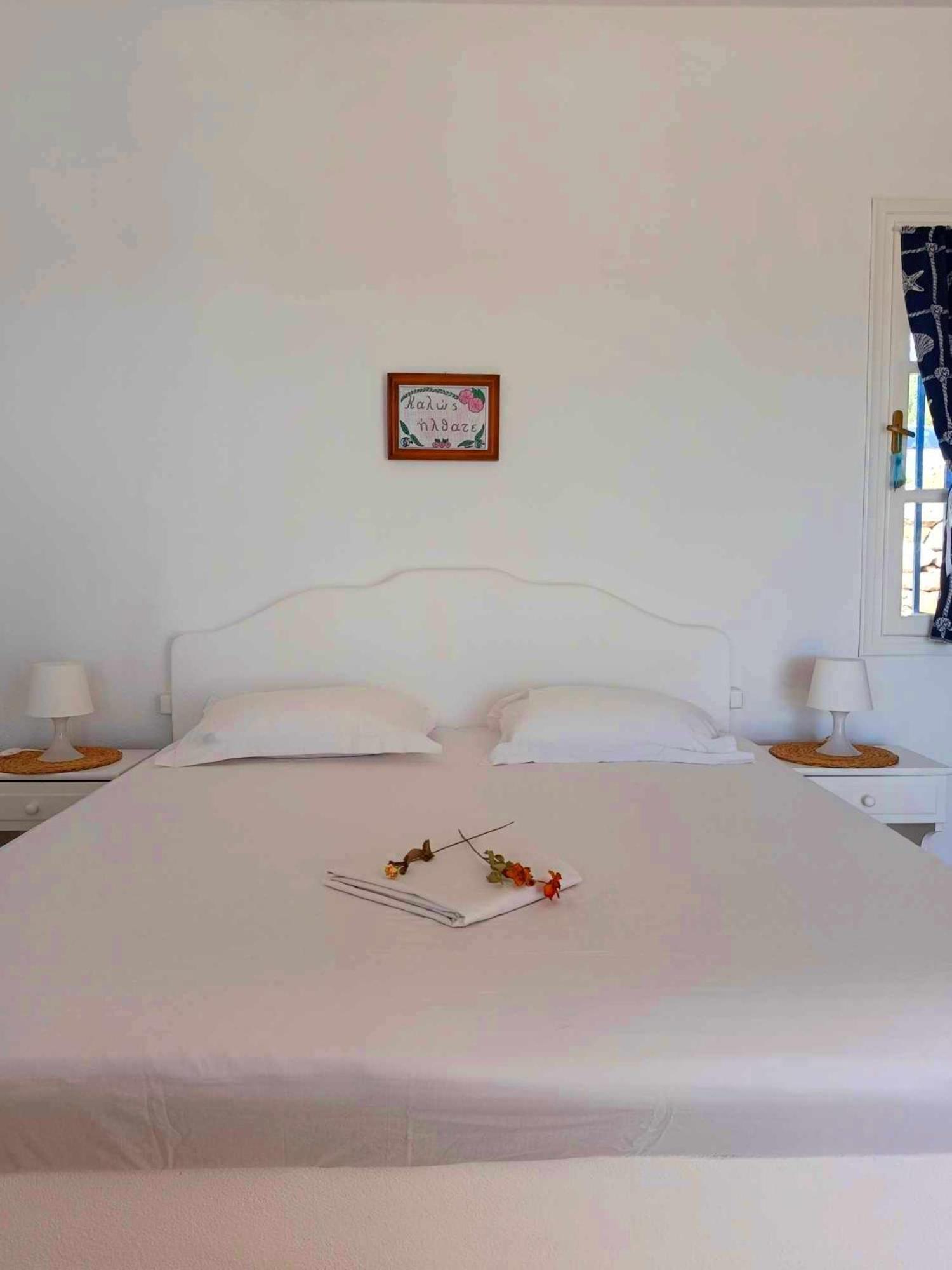 Georgia Rooms Milos Plaka  エクステリア 写真