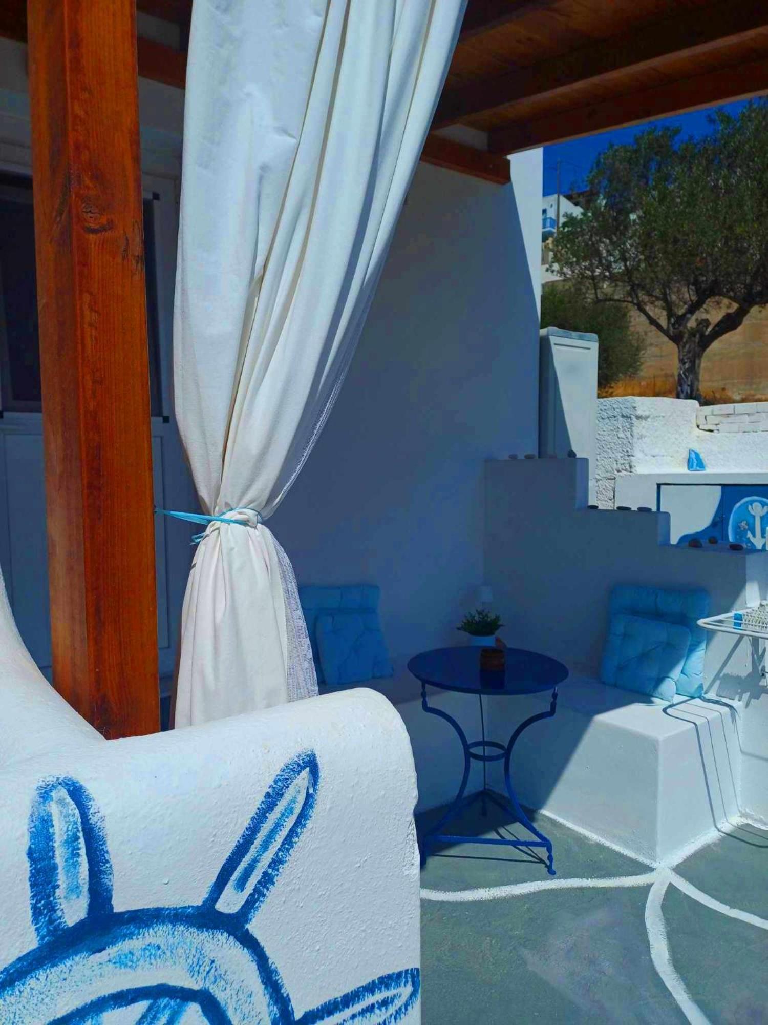 Georgia Rooms Milos Plaka  エクステリア 写真