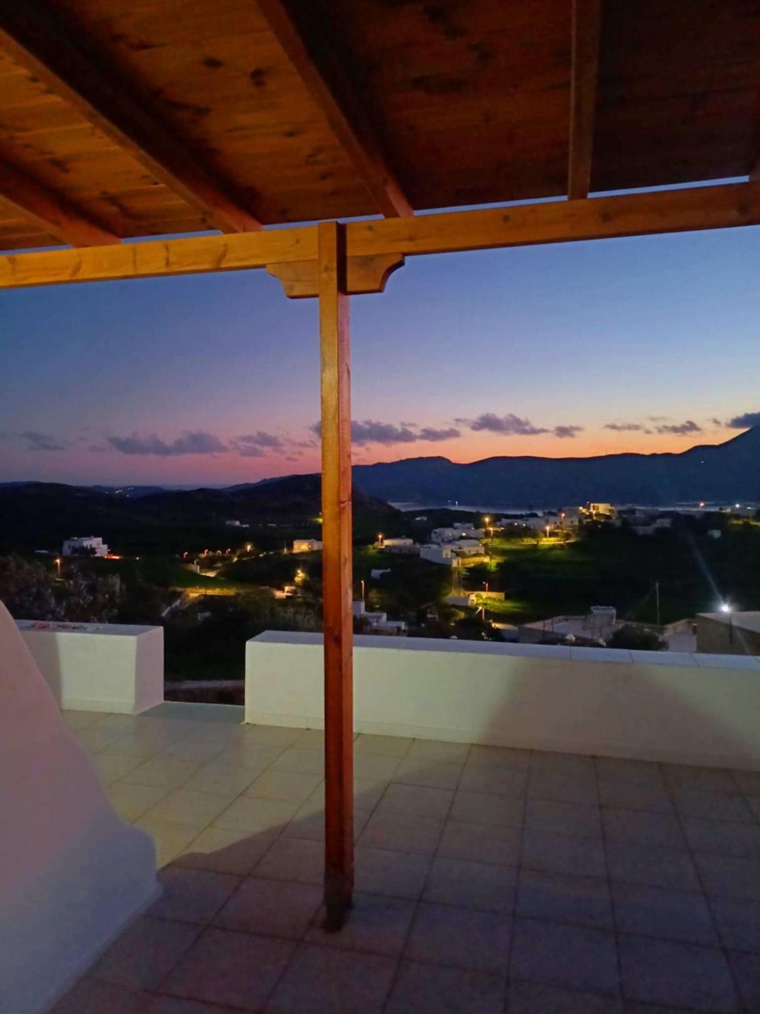 Georgia Rooms Milos Plaka  エクステリア 写真