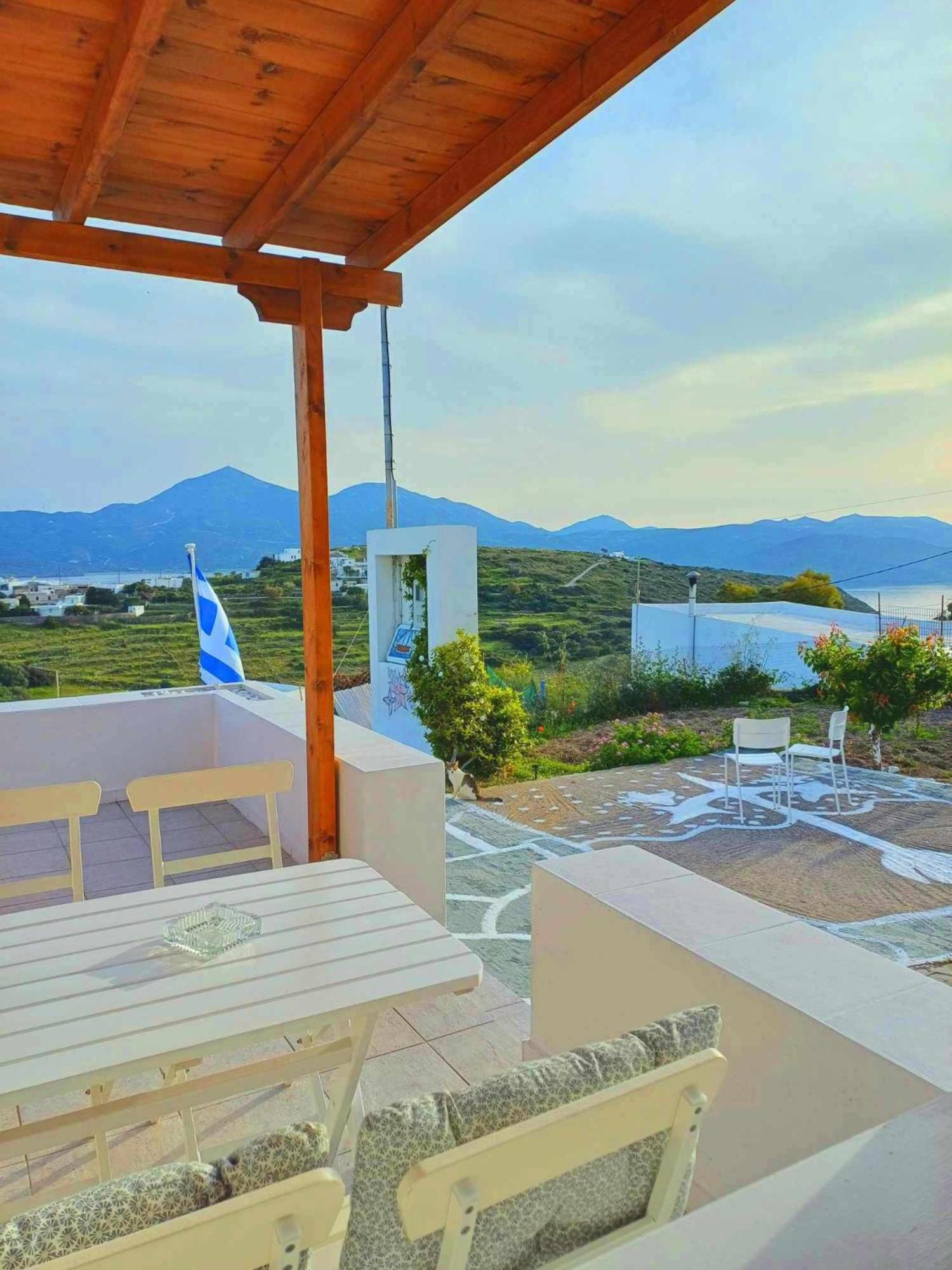 Georgia Rooms Milos Plaka  エクステリア 写真