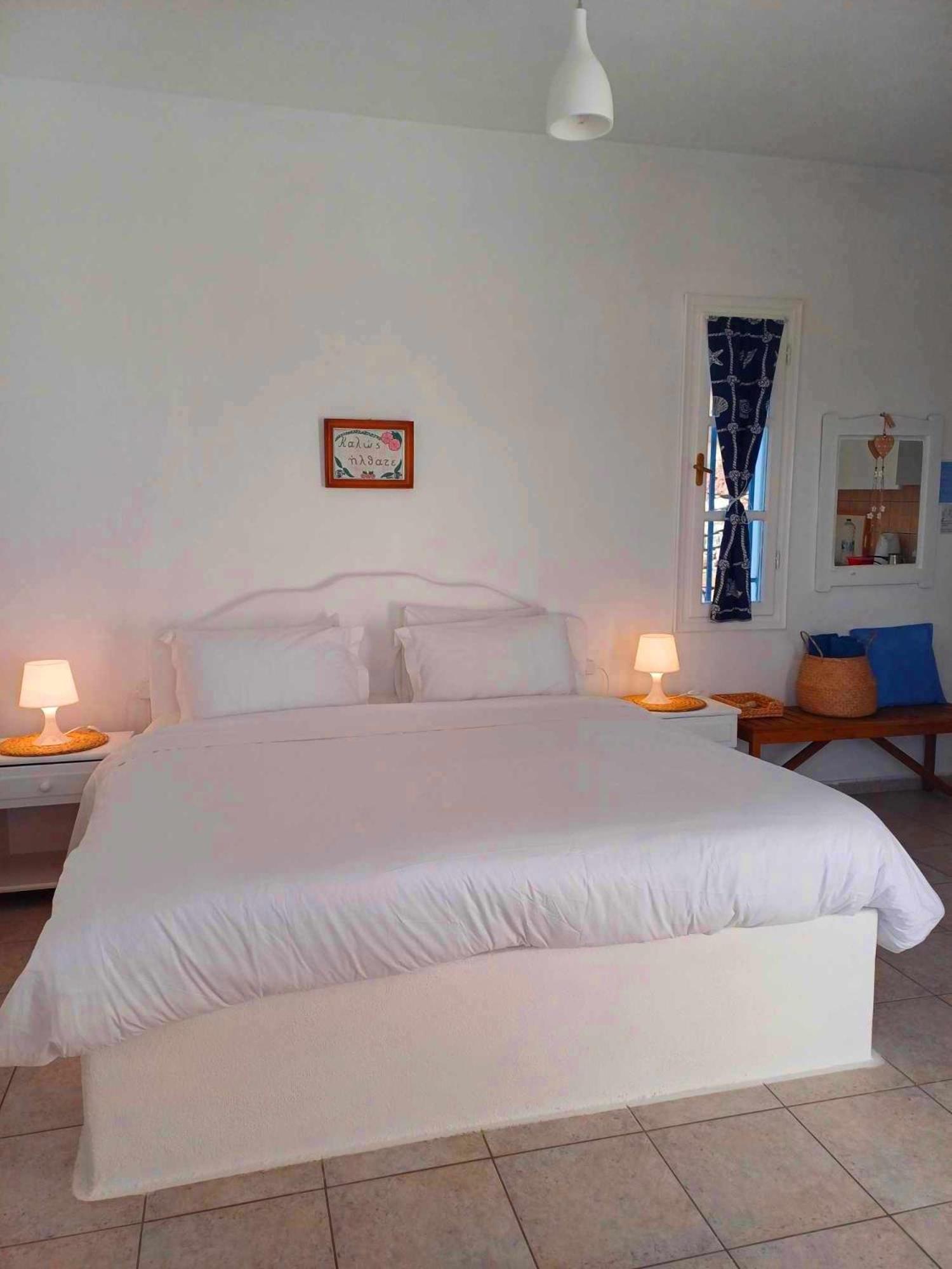 Georgia Rooms Milos Plaka  エクステリア 写真